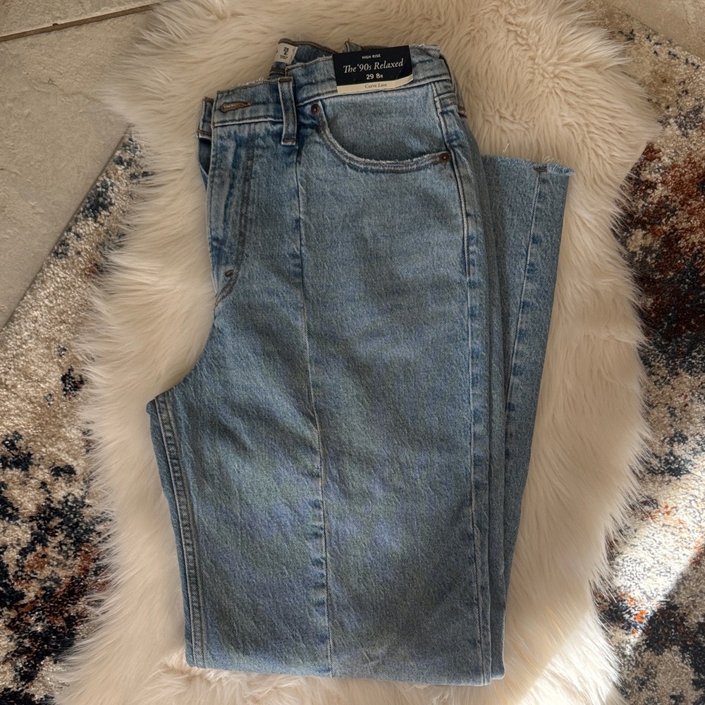 Abercrombie & Fitch High Rise 90’s Relaxed Jeans